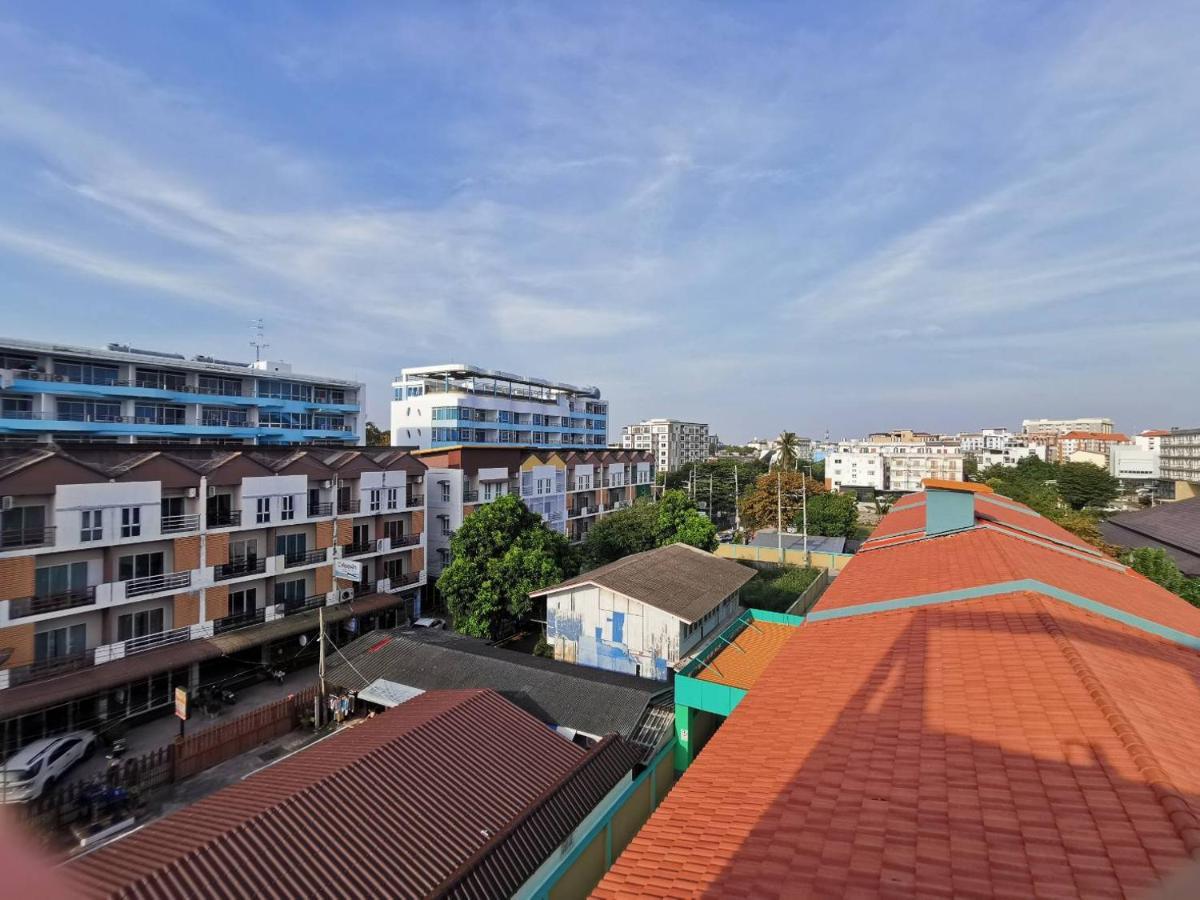 The Sea Bangsaen Hotel Ngoại thất bức ảnh