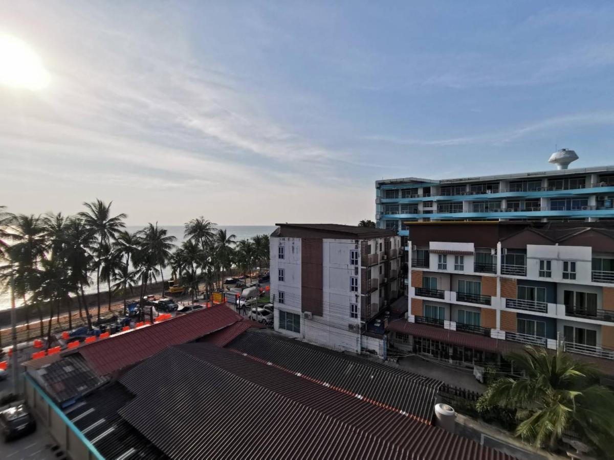 The Sea Bangsaen Hotel Ngoại thất bức ảnh