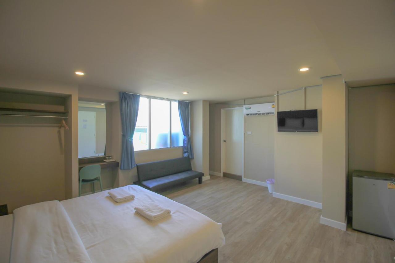 The Sea Bangsaen Hotel Ngoại thất bức ảnh