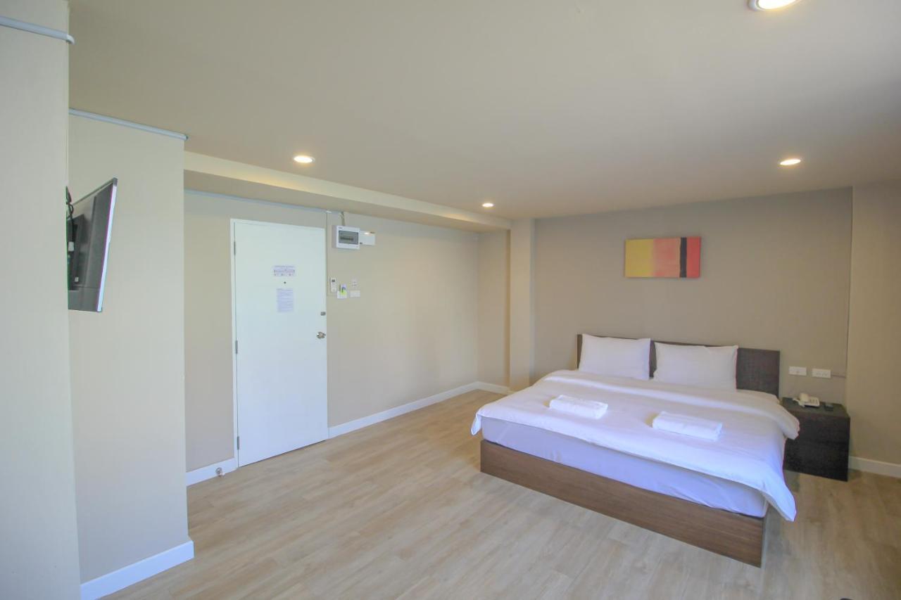 The Sea Bangsaen Hotel Ngoại thất bức ảnh