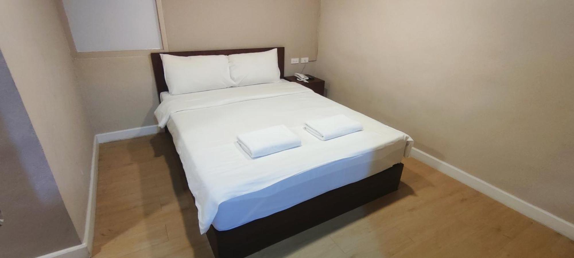 The Sea Bangsaen Hotel Ngoại thất bức ảnh